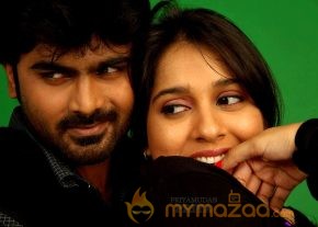 Priyamudan Priya Movie Stills  photo 42
