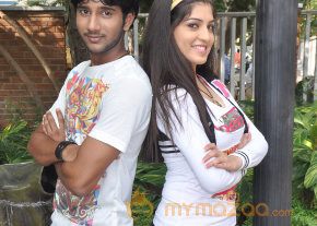 Pudhu Varsham Movie Onlocation Stills photo 41