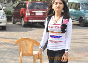 Pudhu Varsham Movie Onlocation Stills photo 23
