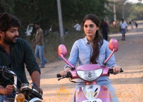 Pugazh Tamil Latest Movie Stills photo 27