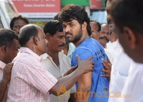 Pugazh Tamil Latest Movie Stills photo 53