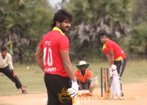 Pugazh Tamil Latest Movie Stills photo 30