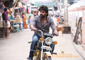 Pugazh Tamil Latest Movie Stills photo 18