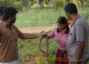 Punnagai Payanam Movie Stills photo 19