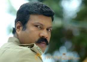 Puthusa Nan Poranthen Movie Stills photo 10