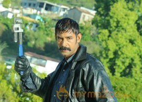 Puthusa Nan Poranthen Movie Stills photo 13
