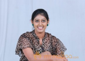 Puthusa Nan Poranthen Movie Stills photo 2