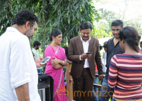 Rendavathu Padam Movie Onlocation Stills photo 18