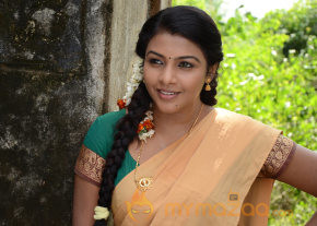 Retta Vaalu Movie Hot Stills  photo 2