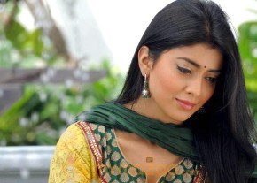 Rowthiram Movie Latest Stills photo 8