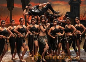Saahasam Movie New Stills photo 9