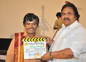 Sampoornesh Babu Kobbarimatta New Pics