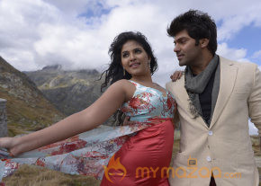 Settai Movie New Stills photo 23