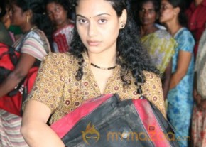 Sivappu Kollywood Movie New Stills photo 3