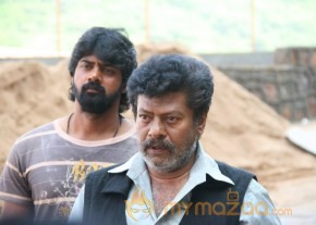 Sivappu Kollywood Movie New Stills photo 4