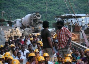 Sivappu Kollywood Movie New Stills photo 6