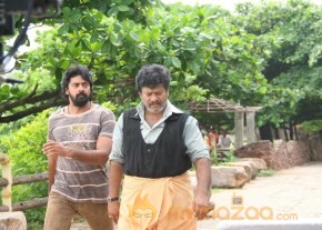 Sivappu Kollywood Movie New Stills photo 29