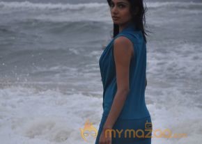 Strawberry Movie Latest hd Stills photo 4