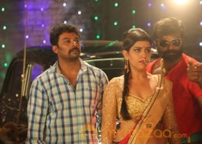 Tamil movie Kanna Pinna new stills at shotting spot photo 17