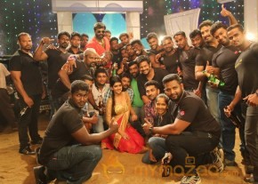 Tamil movie Kanna Pinna new stills at shotting spot photo 28
