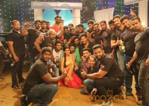 Tamil movie Kanna Pinna new stills at shotting spot photo 43