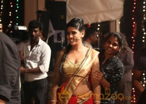 Tamil movie Kanna Pinna new stills at shotting spot photo 49