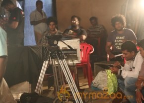 Tamil movie Kanna Pinna new stills at shotting spot photo 45