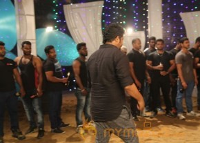 Tamil movie Kanna Pinna new stills at shotting spot