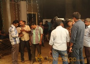 Tamil movie Kanna Pinna new stills at shotting spot photo 38