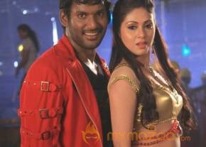Tamil Movie Madha Gaja Raja Latest Stills photo 10