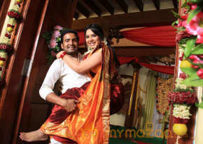 Tamil Movie Madha Gaja Raja Latest Stills photo 20