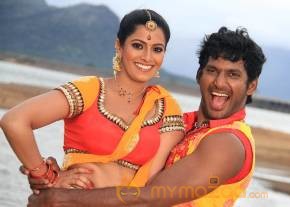 Tamil Movie Madha Gaja Raja Latest Stills photo 12