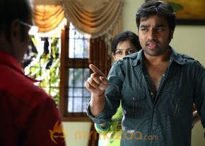 Tamil Padam Movie Stills photo 13