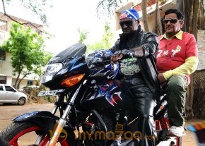Tamil Padam Movie Stills photo 27