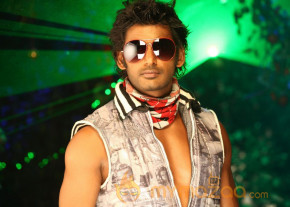 Theeratha Vilaiyattu Pillai-Gallery  photo 8