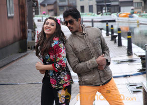 Theeya Velai Seiyanum Kumaru Latest Stills  photo 10