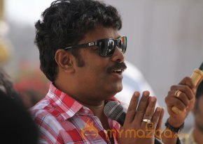 Theeya Velai Seiyanum Kumaru Movie Stills  photo 11