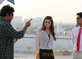 Theeya Velai Seiyanum Kumaru Movie Stills  photo 12