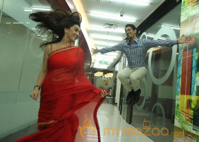 Theeya Velai Seiyanum Kumaru Movie Stills  photo 5
