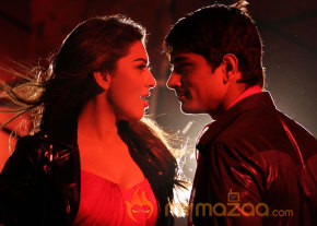 Theeya Velai Seiyyanum Kumaru Movie Stills  photo 36