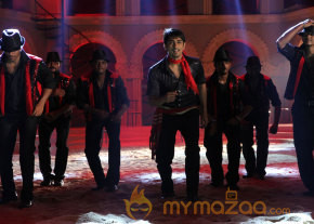 Theeya Velai Seiyyanum Kumaru Movie Stills  photo 40