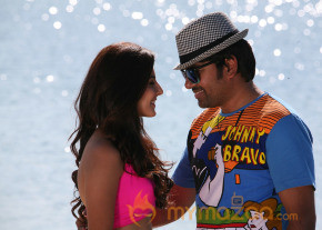 Thillu Mullu Movie Latest Stills  photo 15