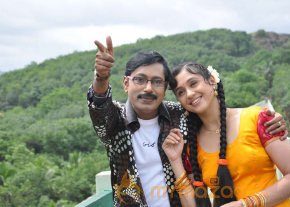 Thirumathi Thamizh Movie Stills photo 21