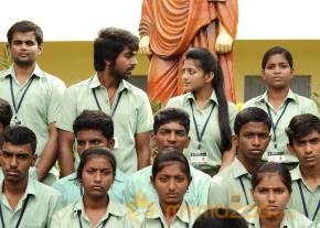 Trisha Illana Nayanthara Tamil Movie Stills photo 36