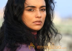 Uyirin Osai Movie Stills  photo 90