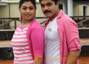 Uyirukku Uyiraga Movie Latest Stills  photo 18