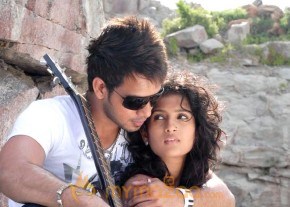 Vaanam Movie Still photo 6