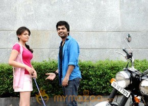 Vaanam Movie Still photo 9