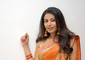 Vaarayo Vennilave Movie Stills  photo 11