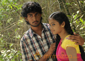Vadakkum Therkum Movie Stills  photo 7